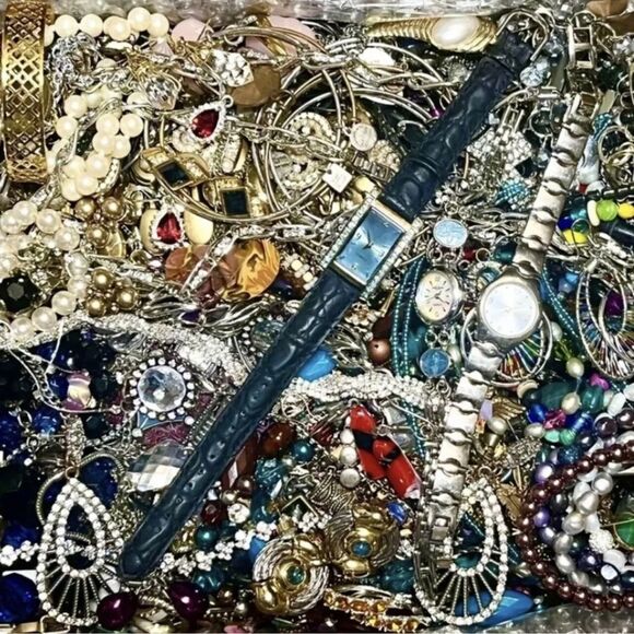 Vintage 2 Modern jewelry lot~ 2 LB ALL WEARABLE - Picture 8 of 11